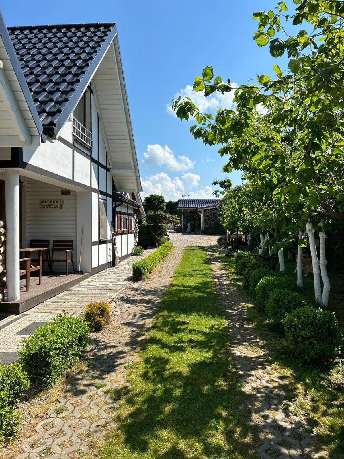 Pokoje Goscinne Nad Morzem Bobolin Exterior foto
